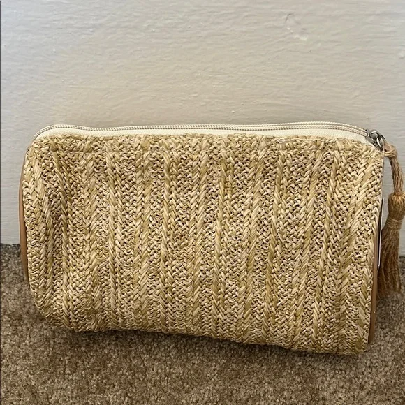 Nwt Nordstrom Woven bamboo Tan tassel zip oval shape Clutch Bag purse - Picture 1 of 7